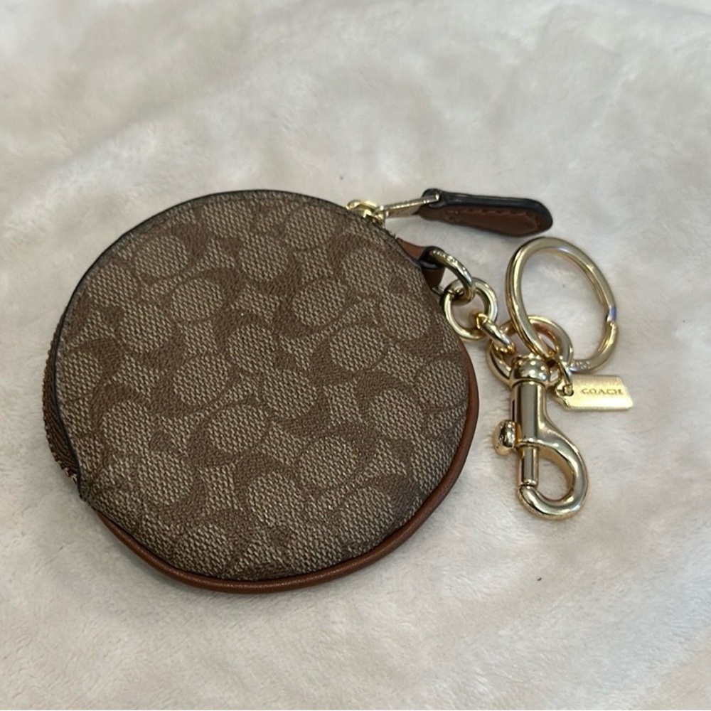 COACH Circular Coin Purse Bag Charm Keychain